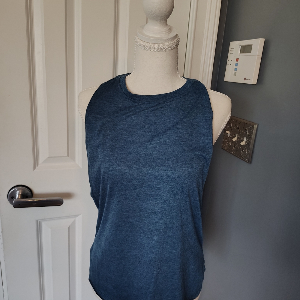 Women’s Sleeveless Crewneck Tank Top - Deep Blue